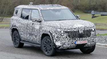 New Mitsubishi Shogun - front 3/4