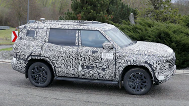 New Mitsubishi Shogun - front angled