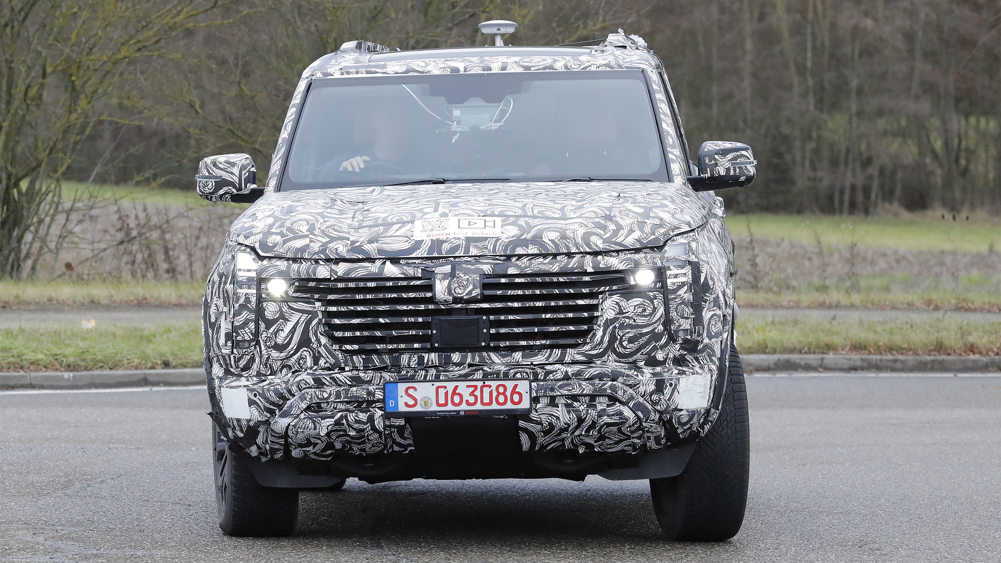 New Mitsubishi Shogun - front end