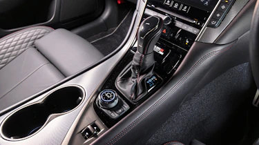Nissan Skyline Nismo - gear selector
