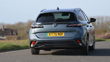 Peugeot E-308 SW facelift - rear cornering