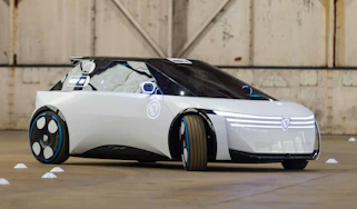 Peugeot Polygon concept - front