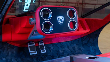 Peugeot Polygon concept - steering wheel