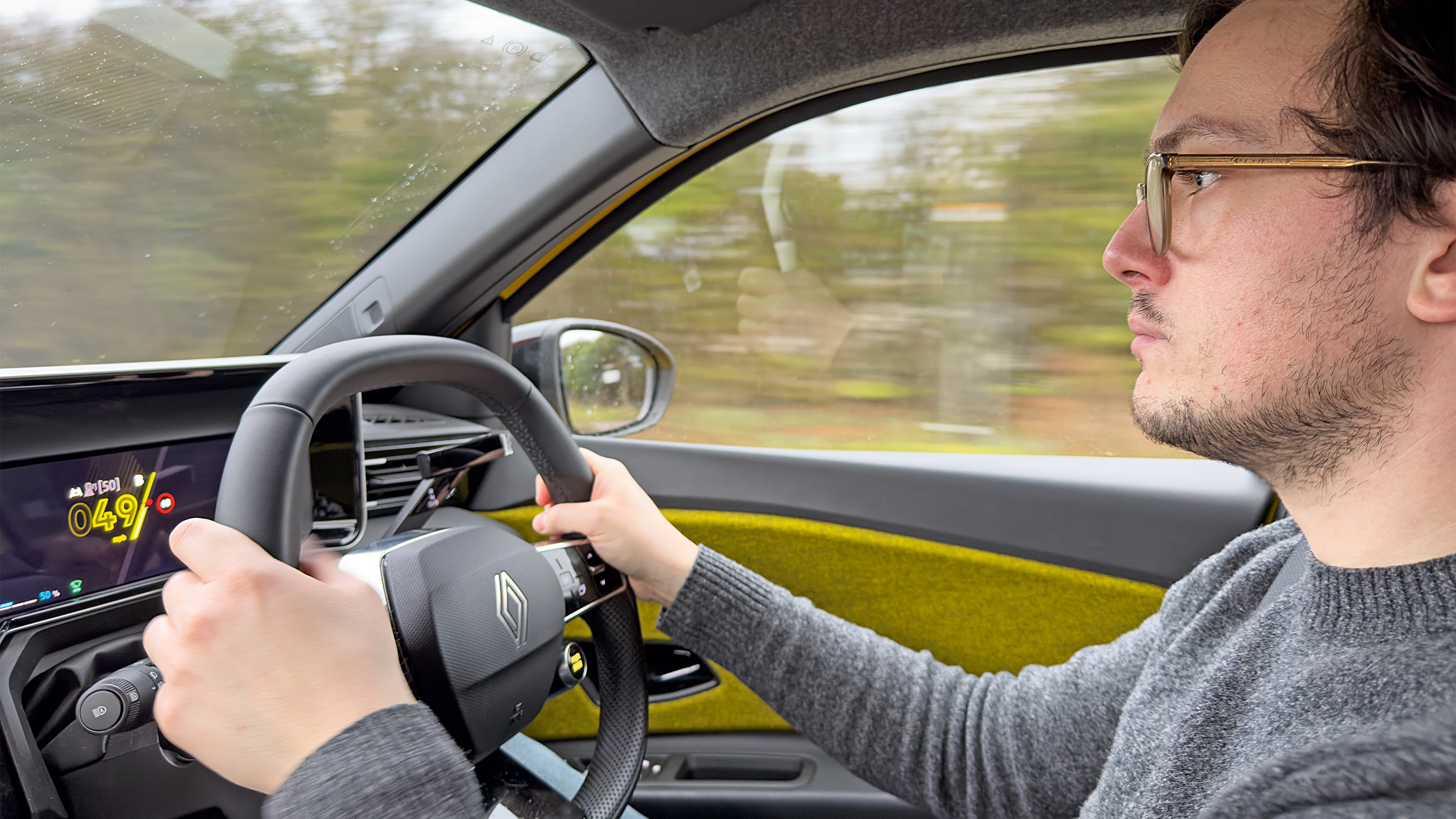 Renault 5 E-Tech Iconic Five - driving