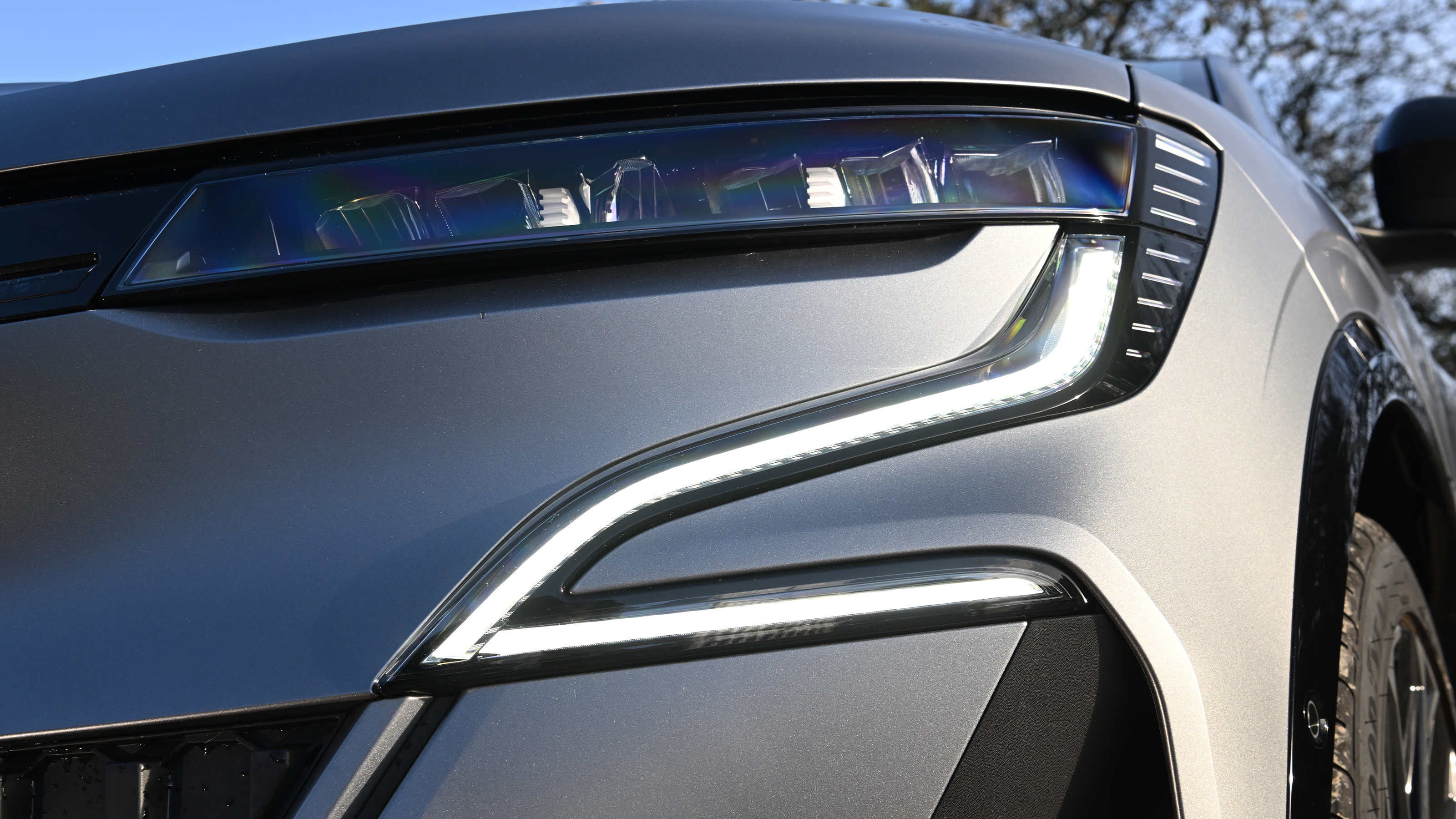Renault Megane E-Tech - headlight