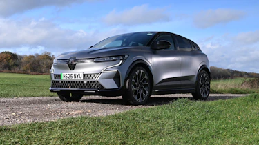 Renault Megane E-Tech - front static