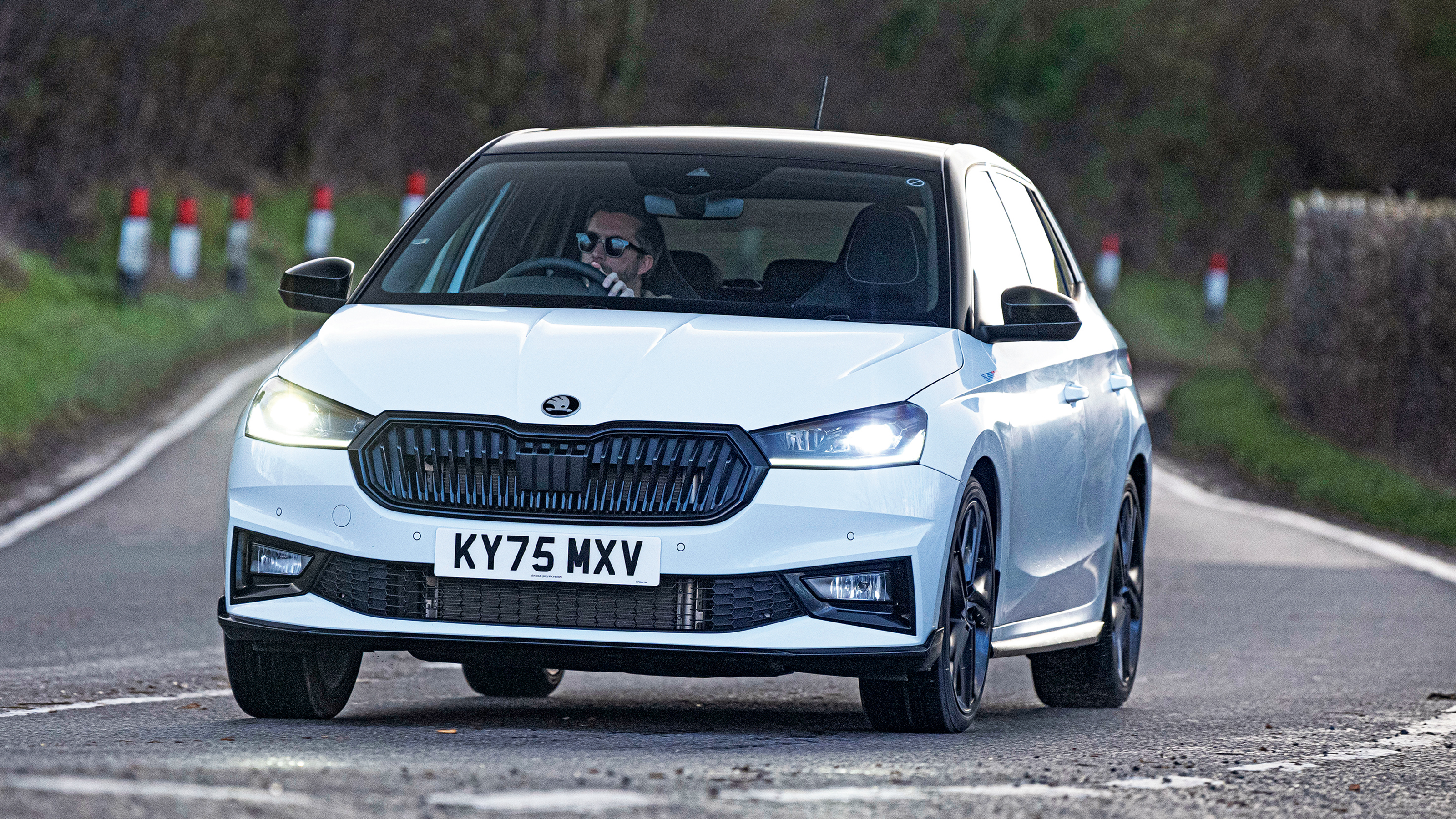 Skoda Fabia 130 - front cornering