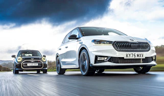 Skoda Fabia 130 vs MINI Cooper S - front 3/4