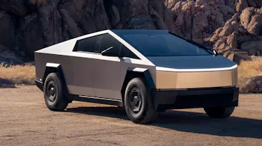 Tesla Cybertruck entry-level - front 3/4