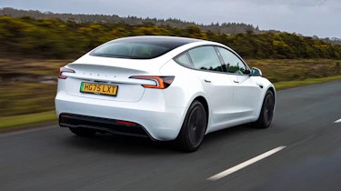 Tesla Model 3 RWD - rear tracking