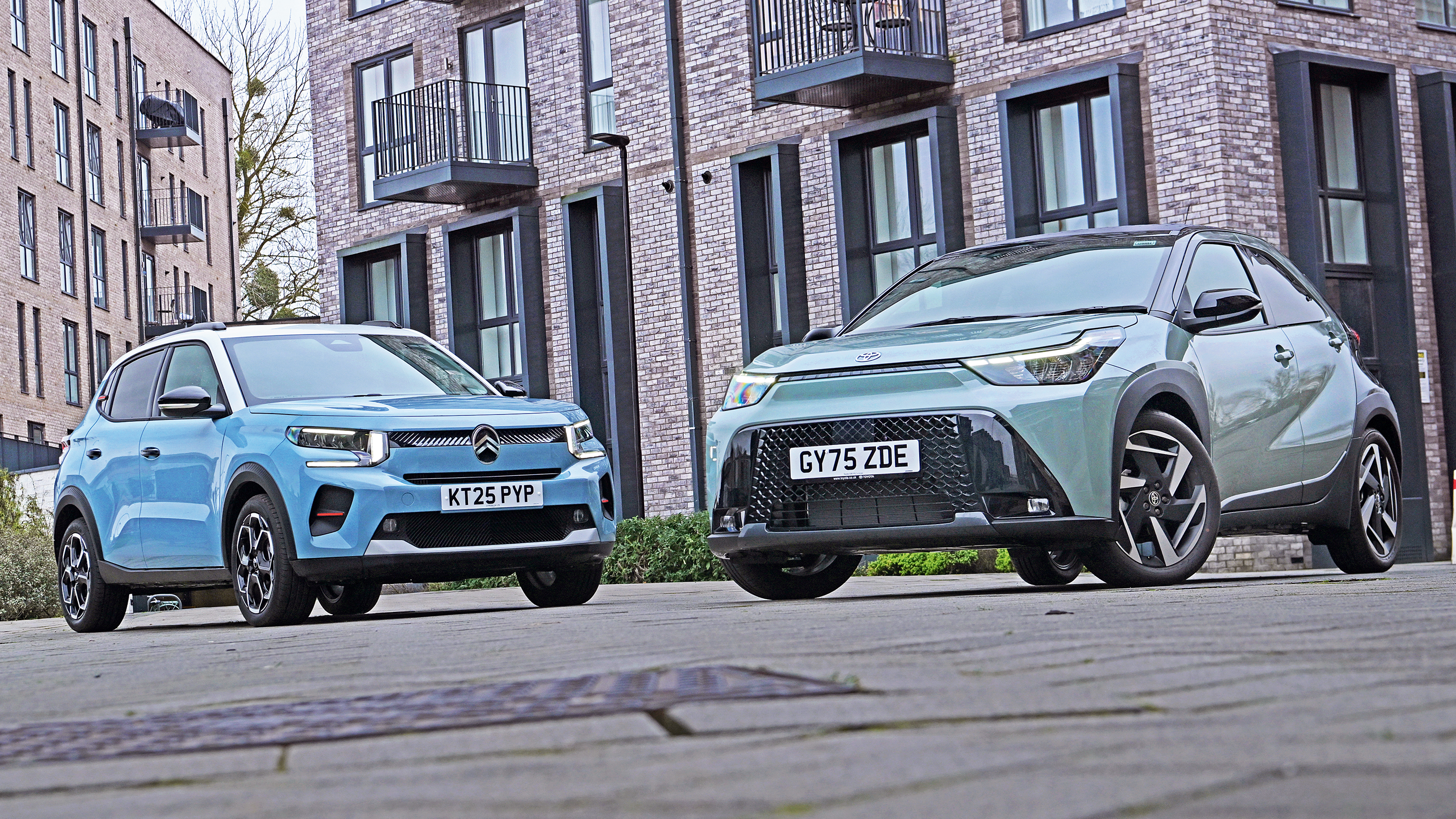 Toyota Aygo X vs Citroen C3 - front end