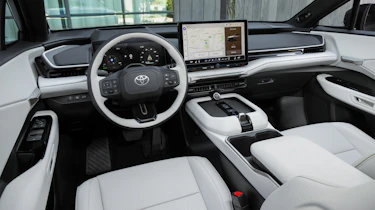 Toyota Highlander BEV - dashboard
