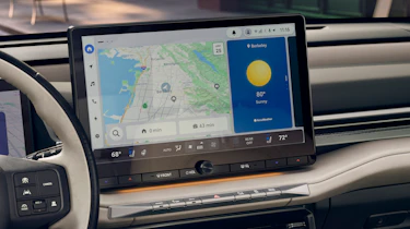 Toyota Highlander BEV - infotainment