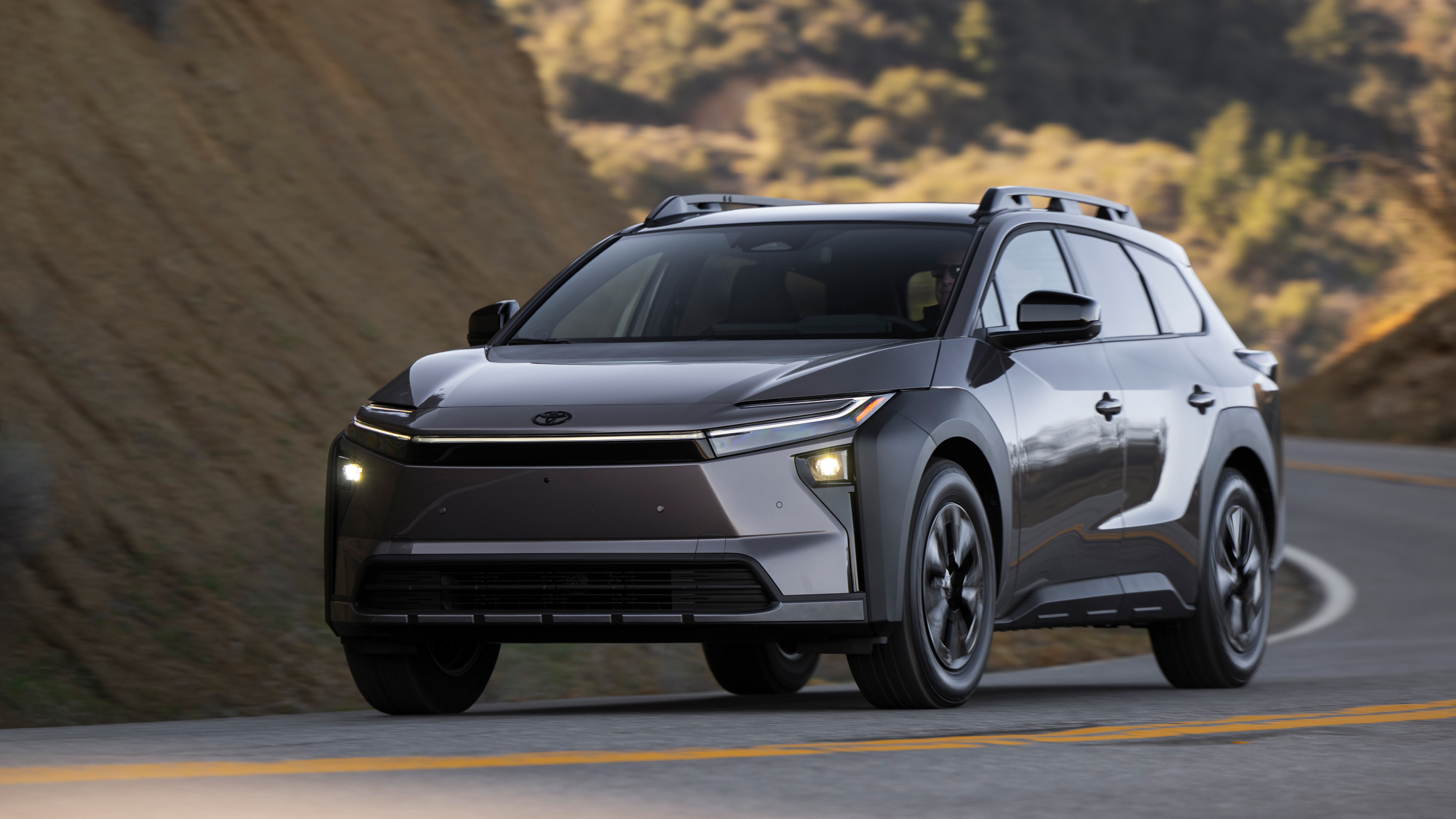 Toyota bZ4X Touring - front cornering