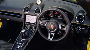Used Porsche 718 Boxster Mk4 - interior