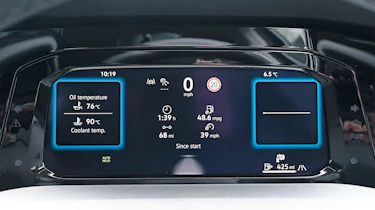 Volkswagen Golf - driver screen