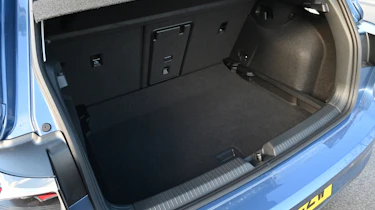 Volkswagen Golf - boot