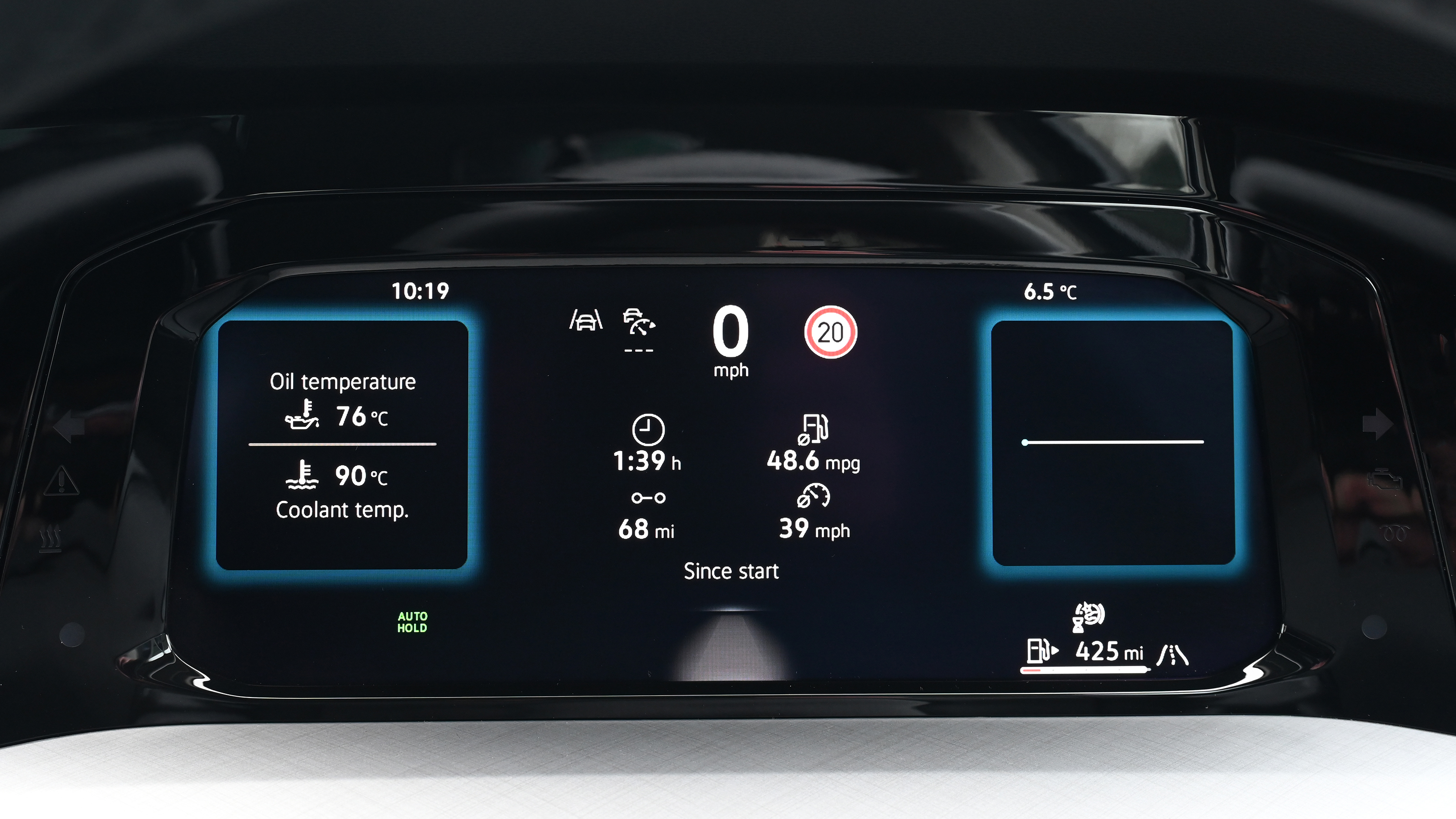 Volkswagen Golf - driver's display