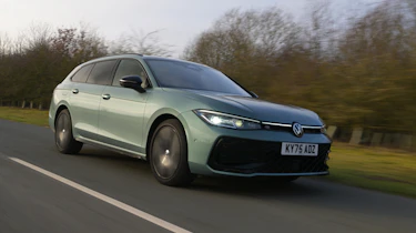 New Volkswagen Passat Estate - front tracking