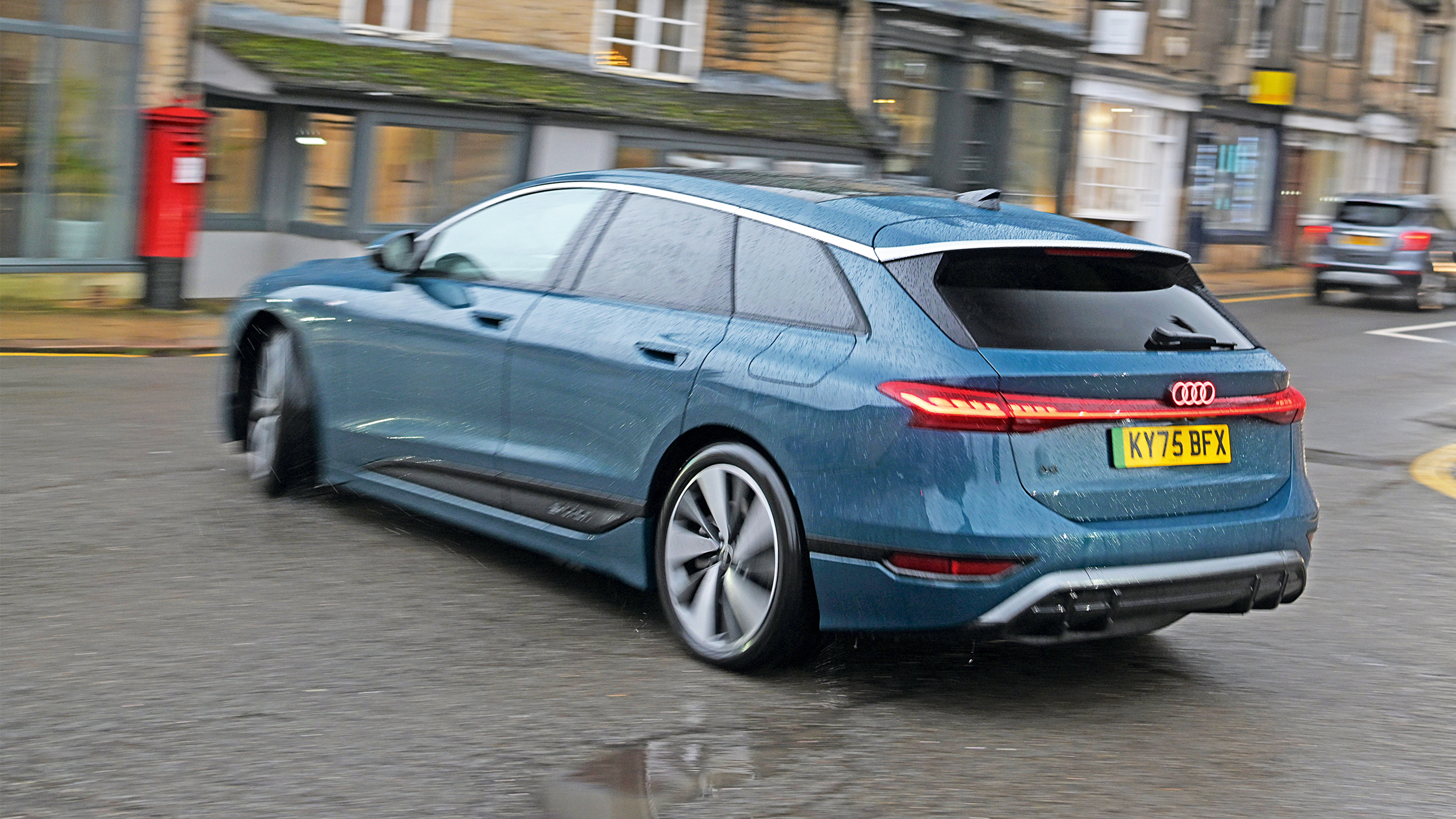 Winter range test - Audi rear cornering