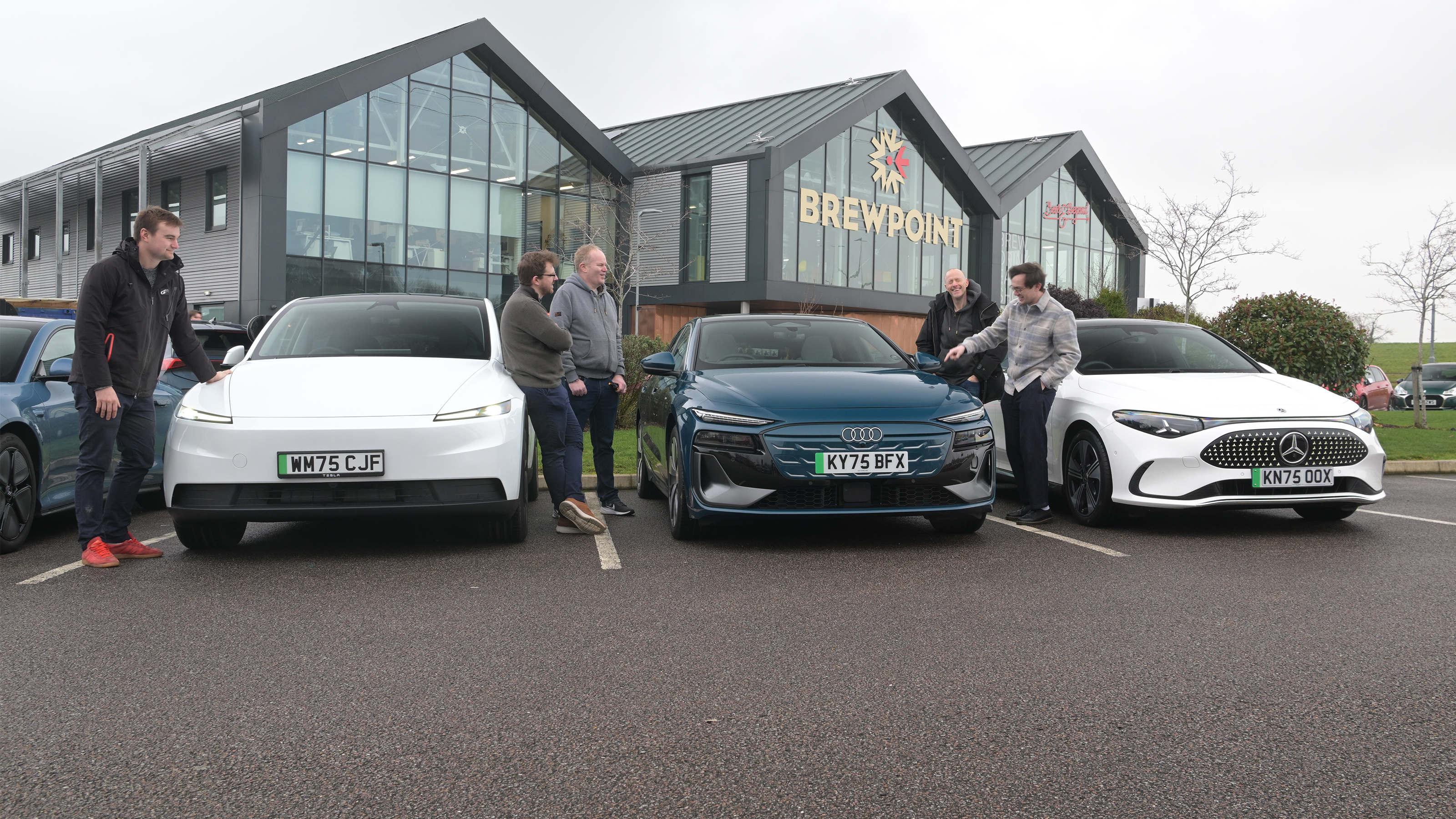 Winter range test - Audi, Tesla and Mercedes in carpark