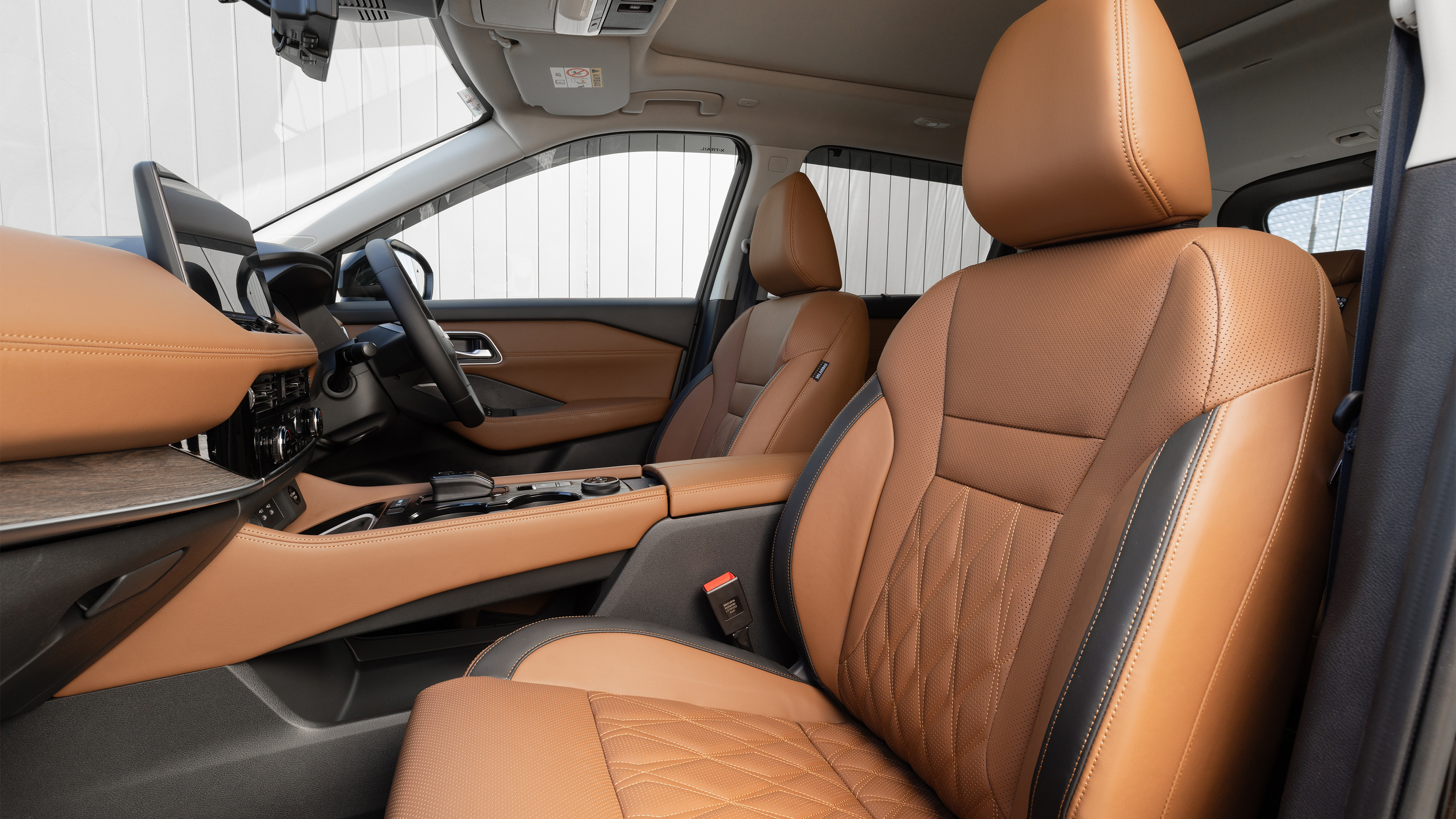2026 Nissan X-Trail - beige front seats