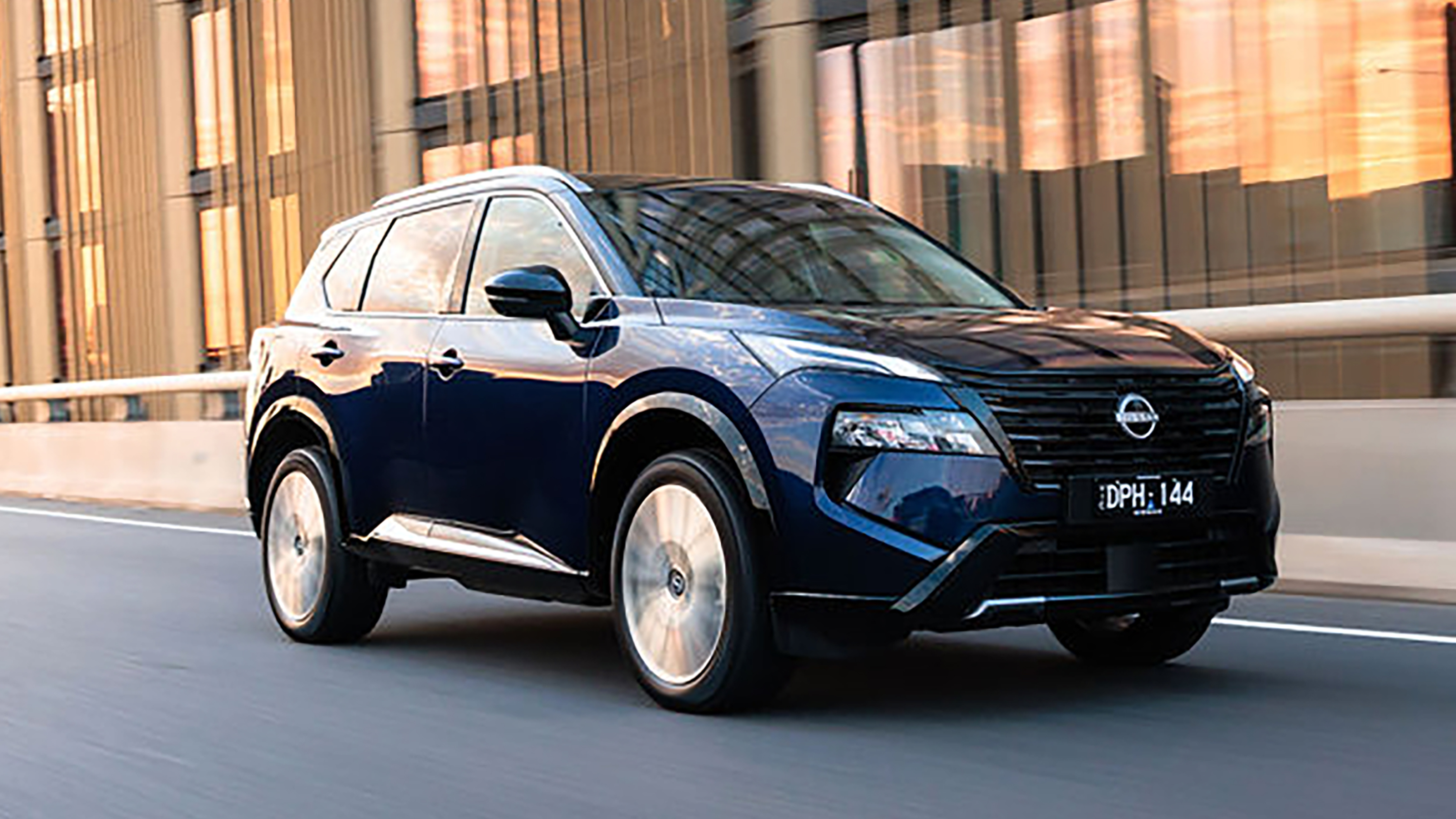 2026 Nissan X-Trail - front 3/4