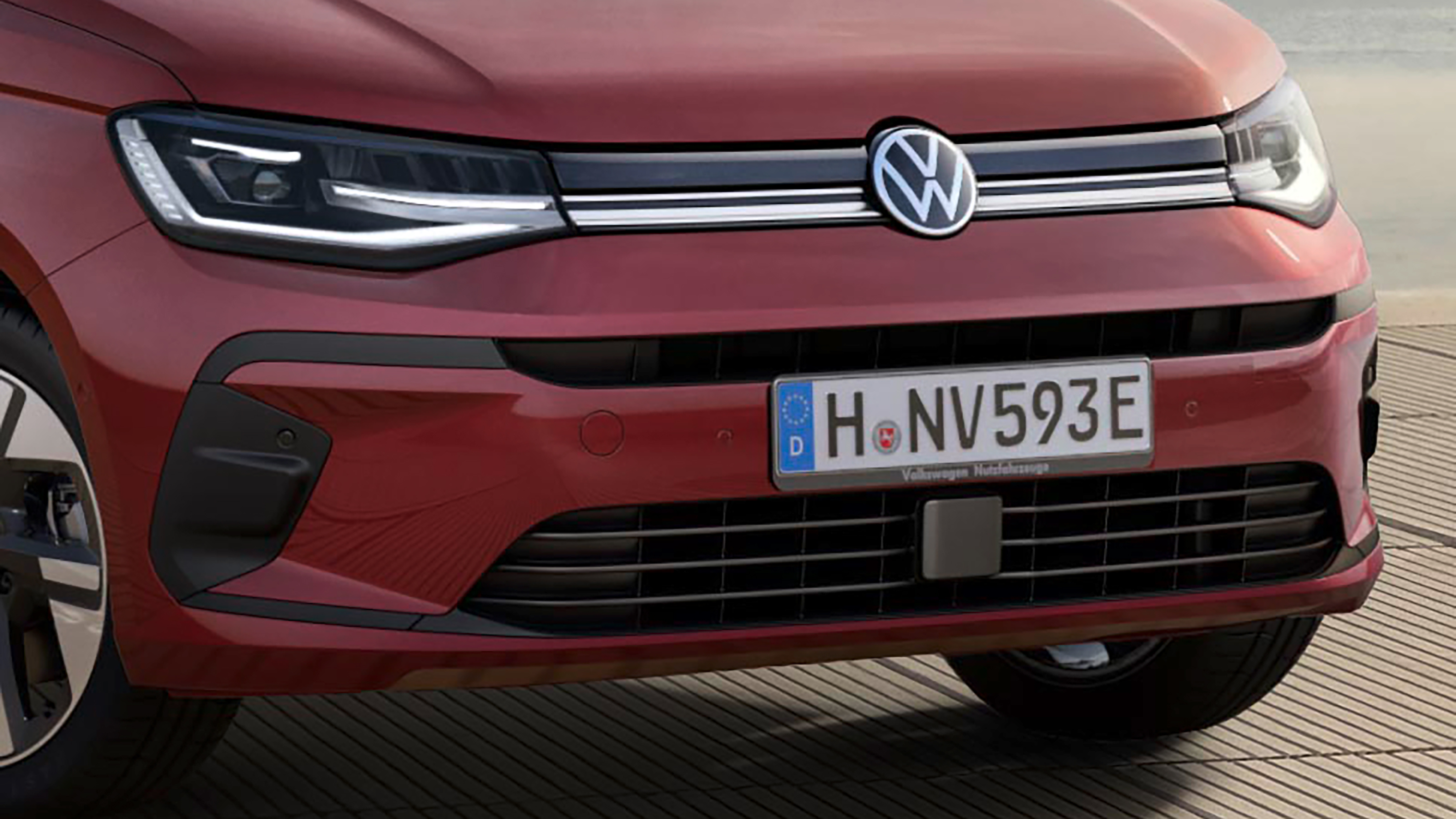 2026 Volkswagen Caddy - red front end