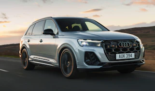 Audi Q7 - front 3/4