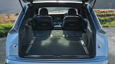 Audi Q7 - boot space