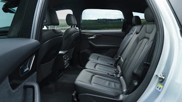Audi Q7 - rear seats