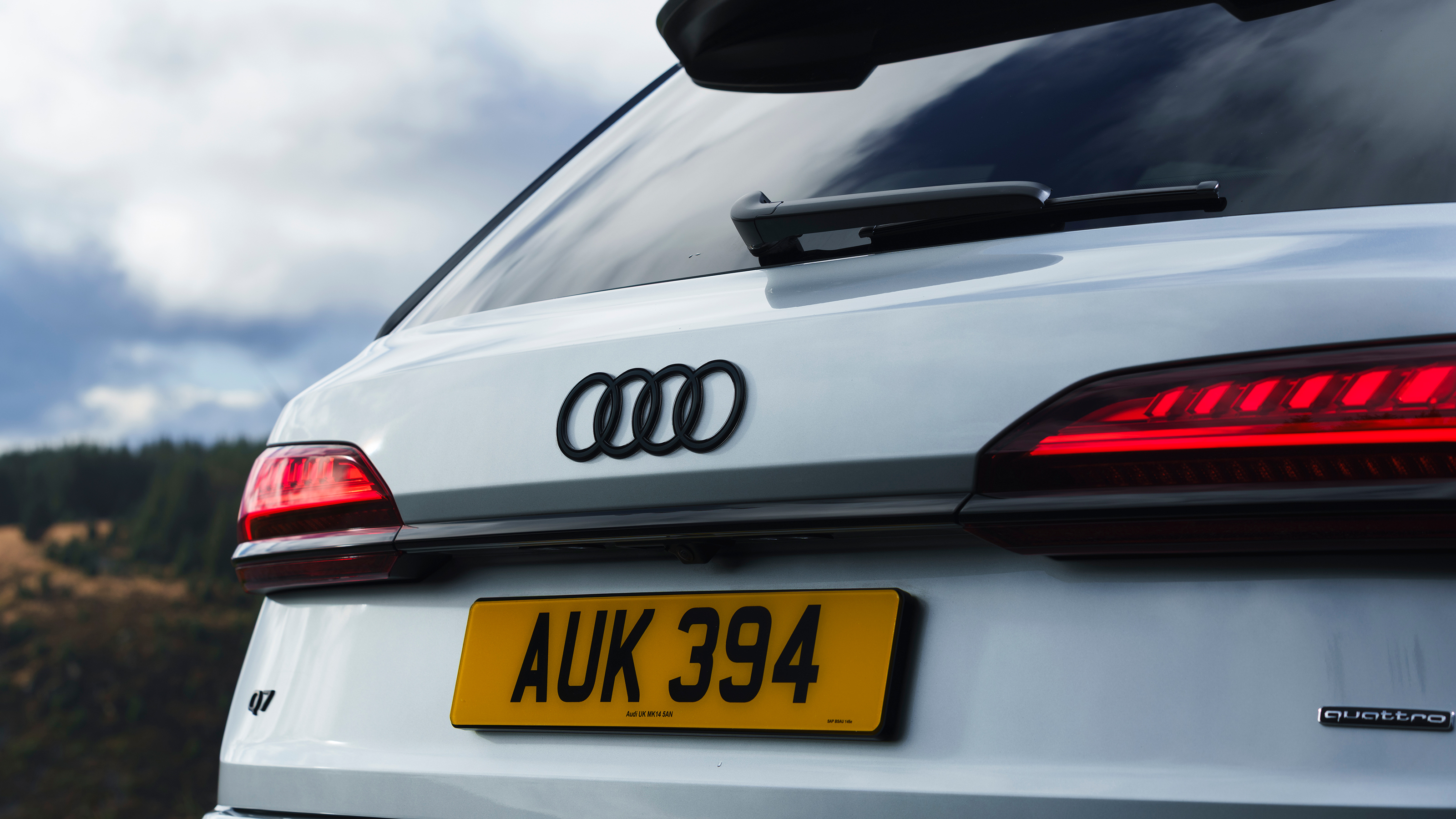 Audi Q7 - tail lights