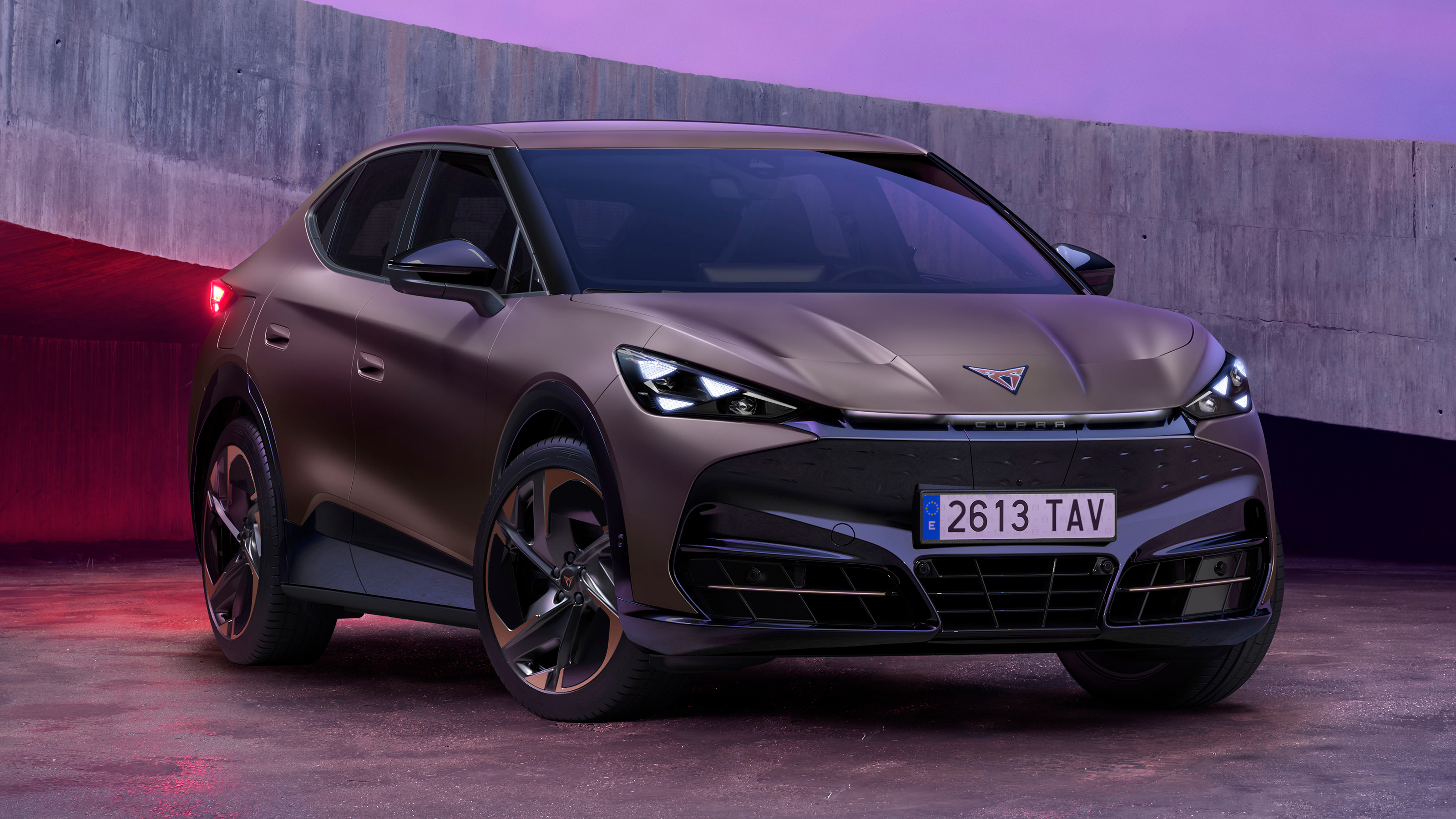 2026 Cupra Tavascan - front 3/4