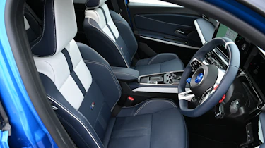 Alpine A290 - front seats