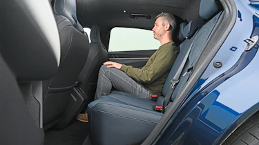 Alpine A390 - rear seats
