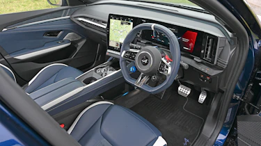 Alpine A390 - dashboard