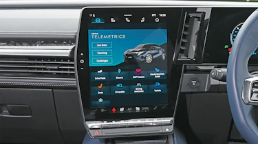 Alpine A390 - infotainment