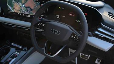 Audi A5 Avant - steering wheel detail