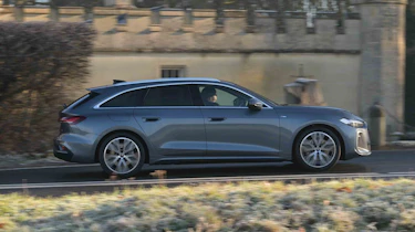 Audi A5 Avant - side panning