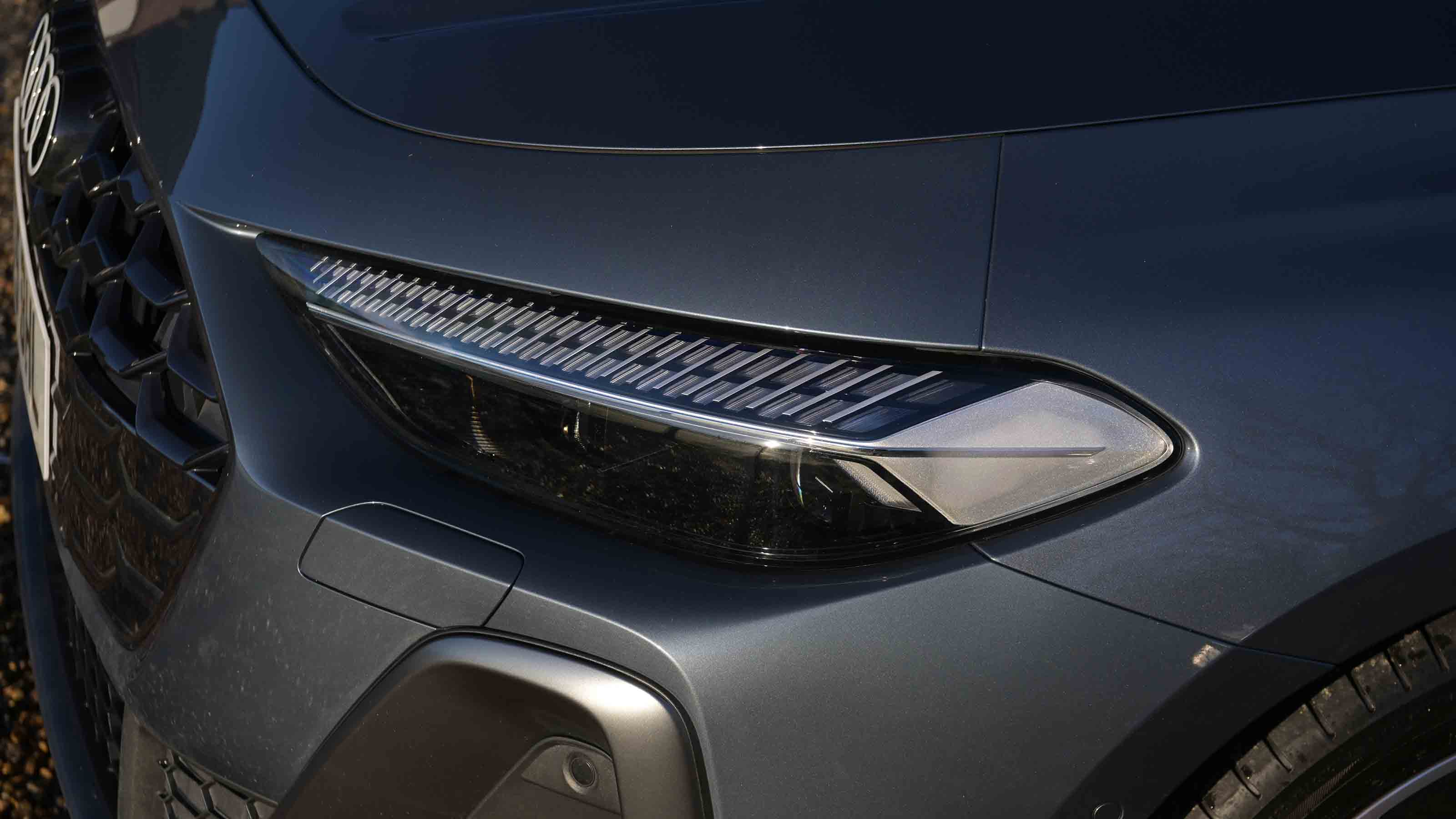 Audi A5 Avant - head light detail