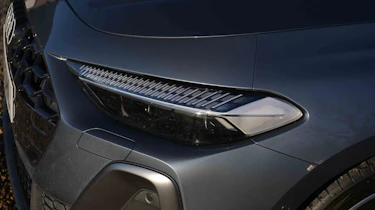 Audi A5 Avant - head light detail