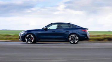 BMW i4 M60 - side action