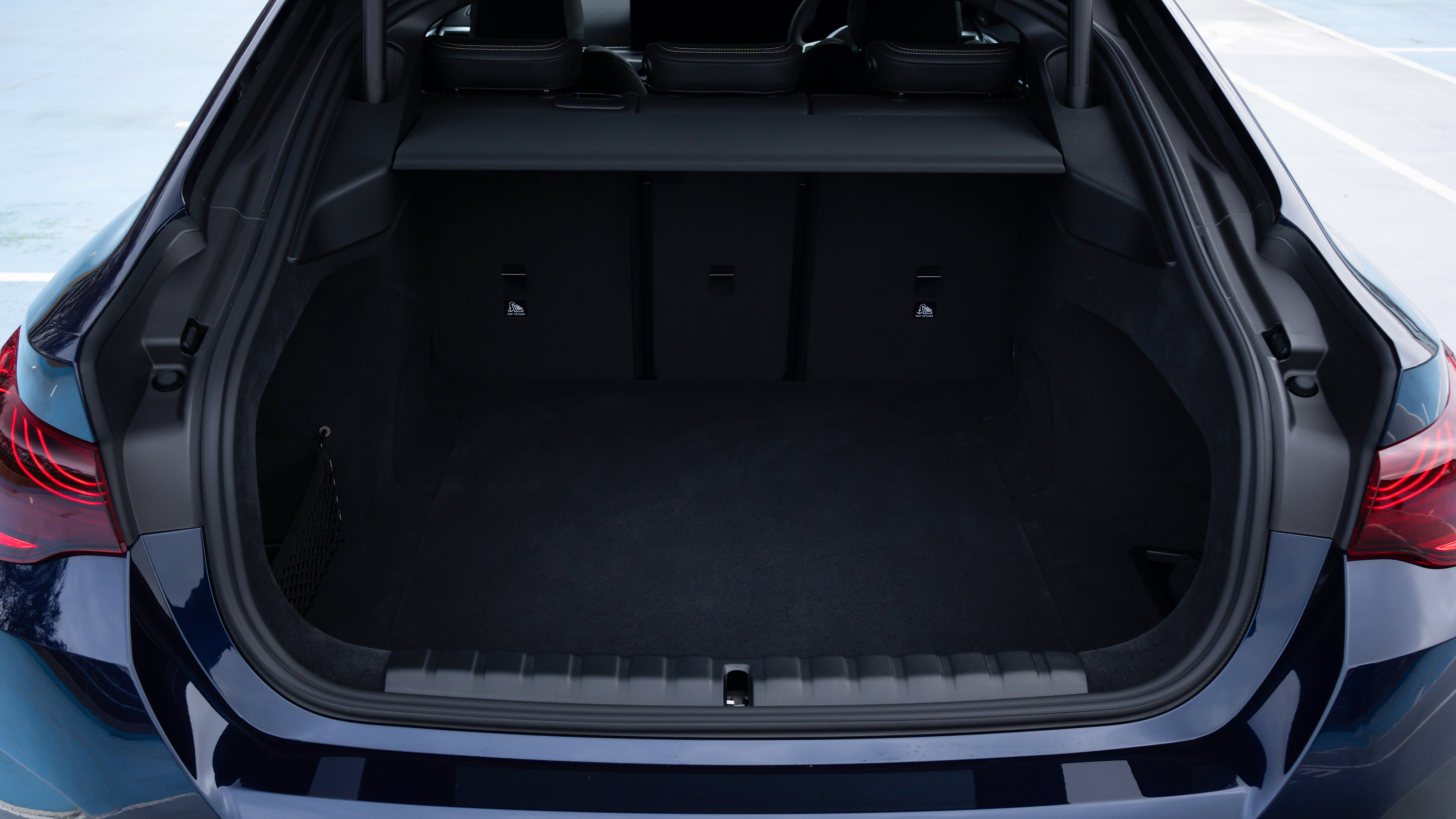 BMW i4 M60 - boot