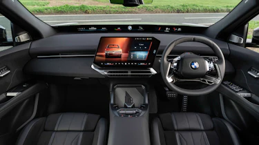 BMW iX3 M Sport - dash