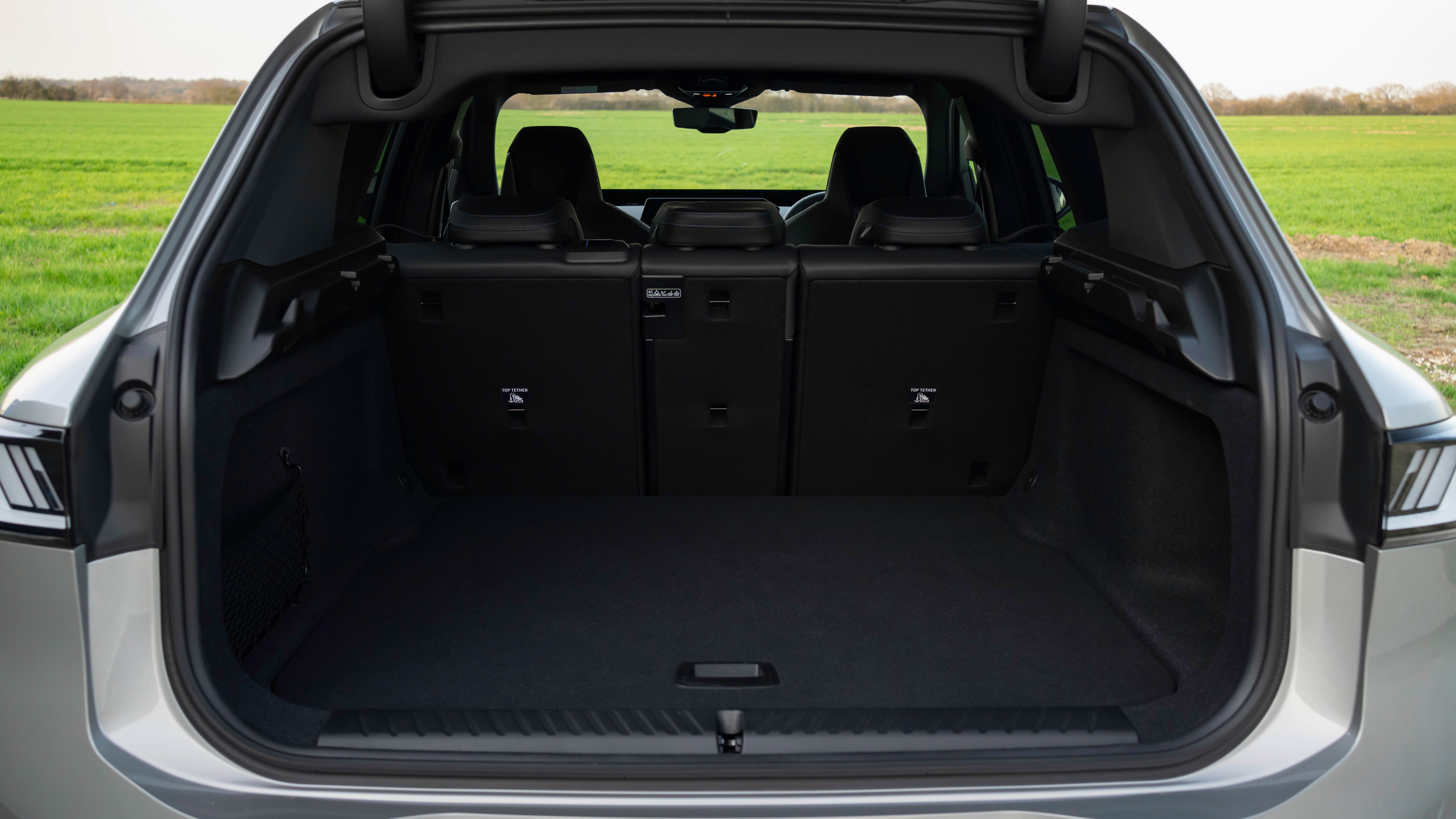 BMW iX3 M Sport - boot