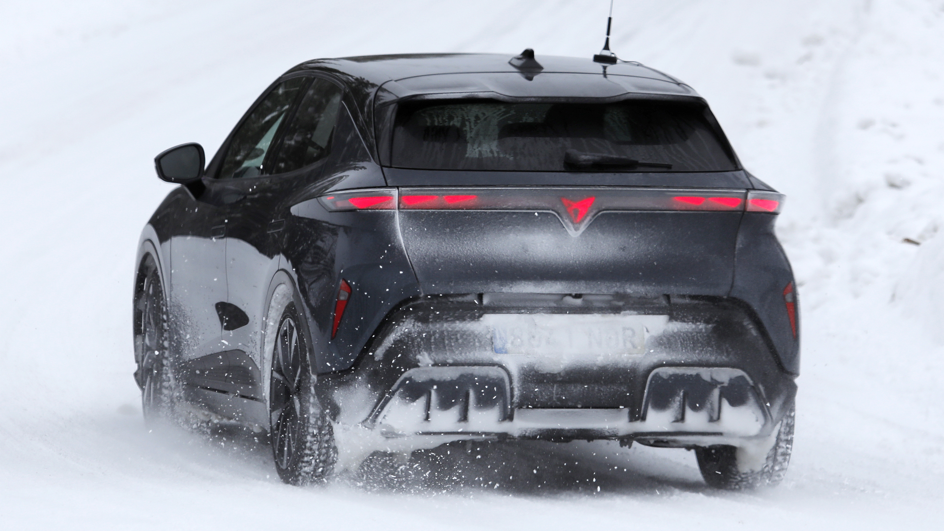 Cupra Raval - rear 3/4 grey