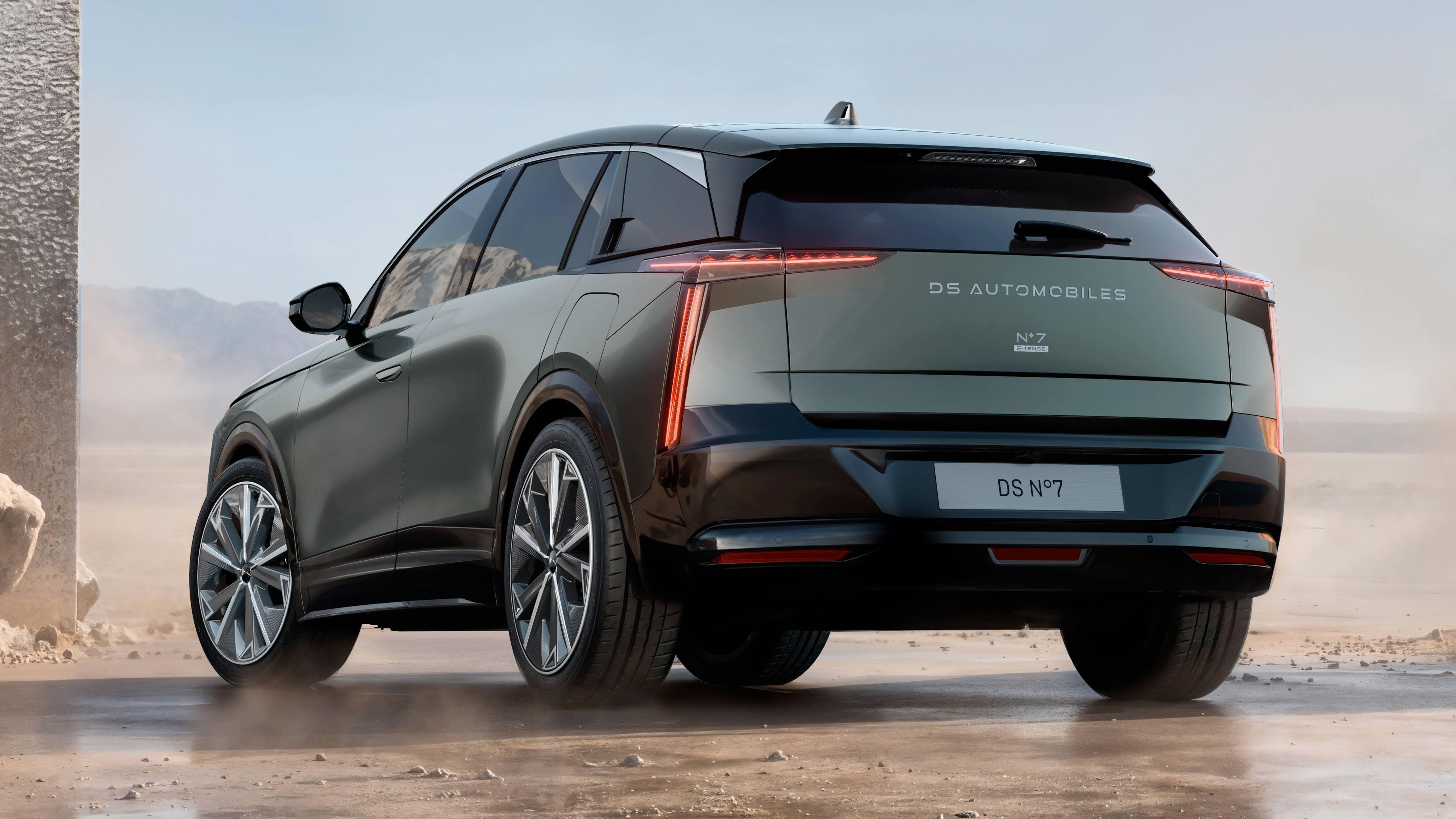 DS No7 - full rear