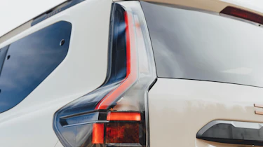 Dacia Jogger Hybrid 155 - tail light