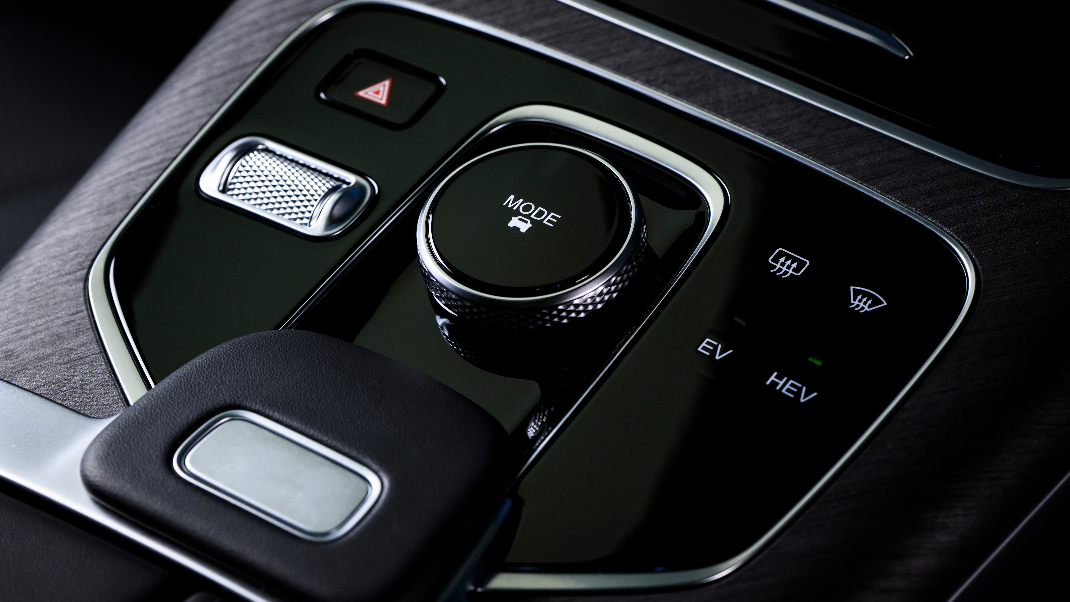 Jaecoo 8 - centre console