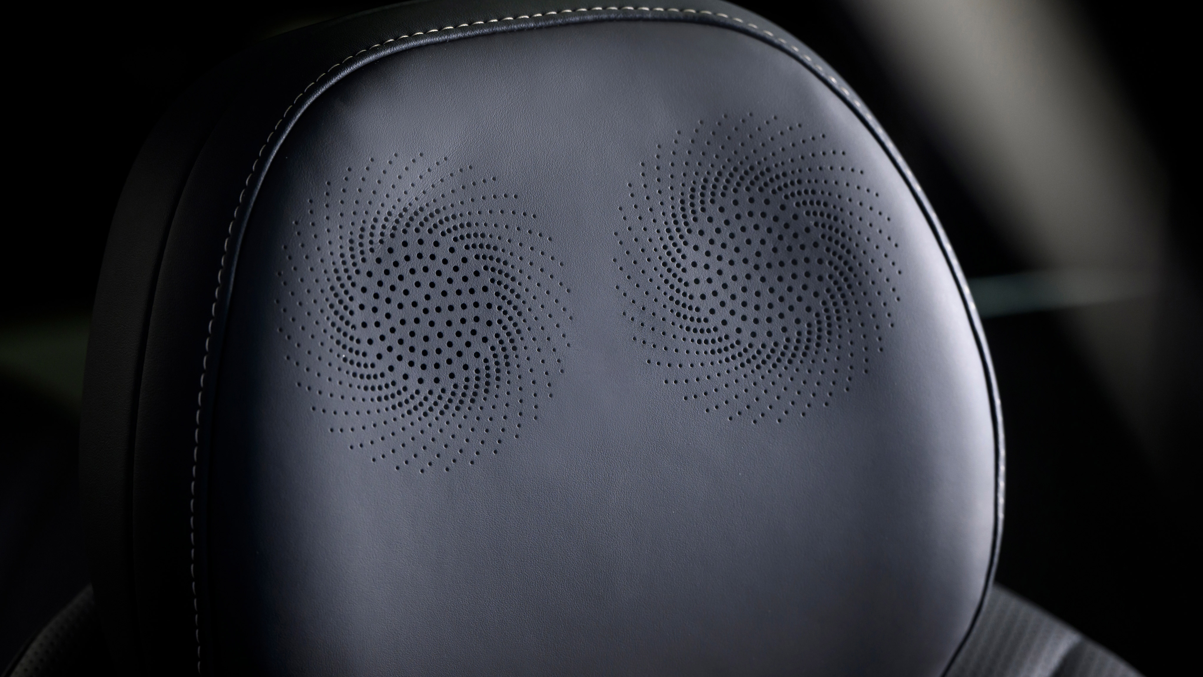 Jaecoo 8 - headrest